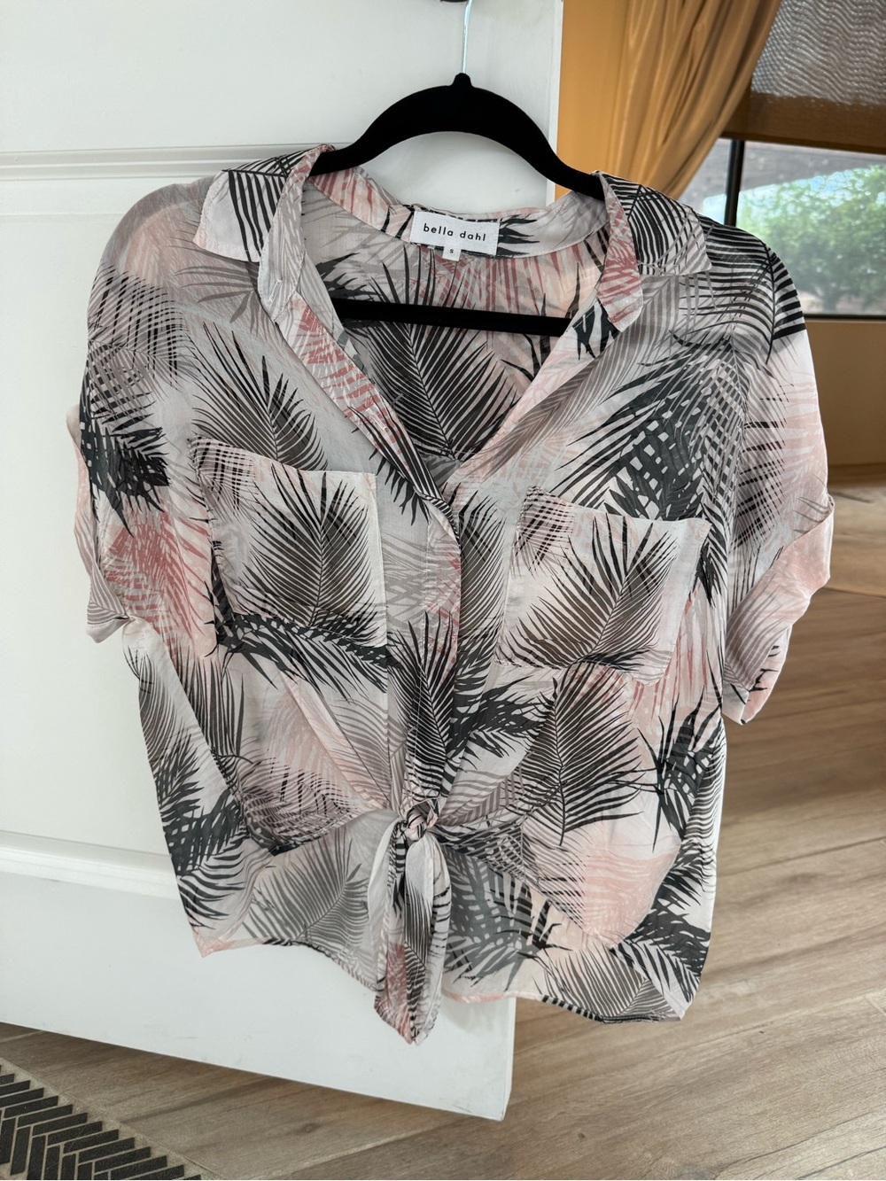 Bella Dahl Pink and Black Palm-Print Tie-Front Shirt